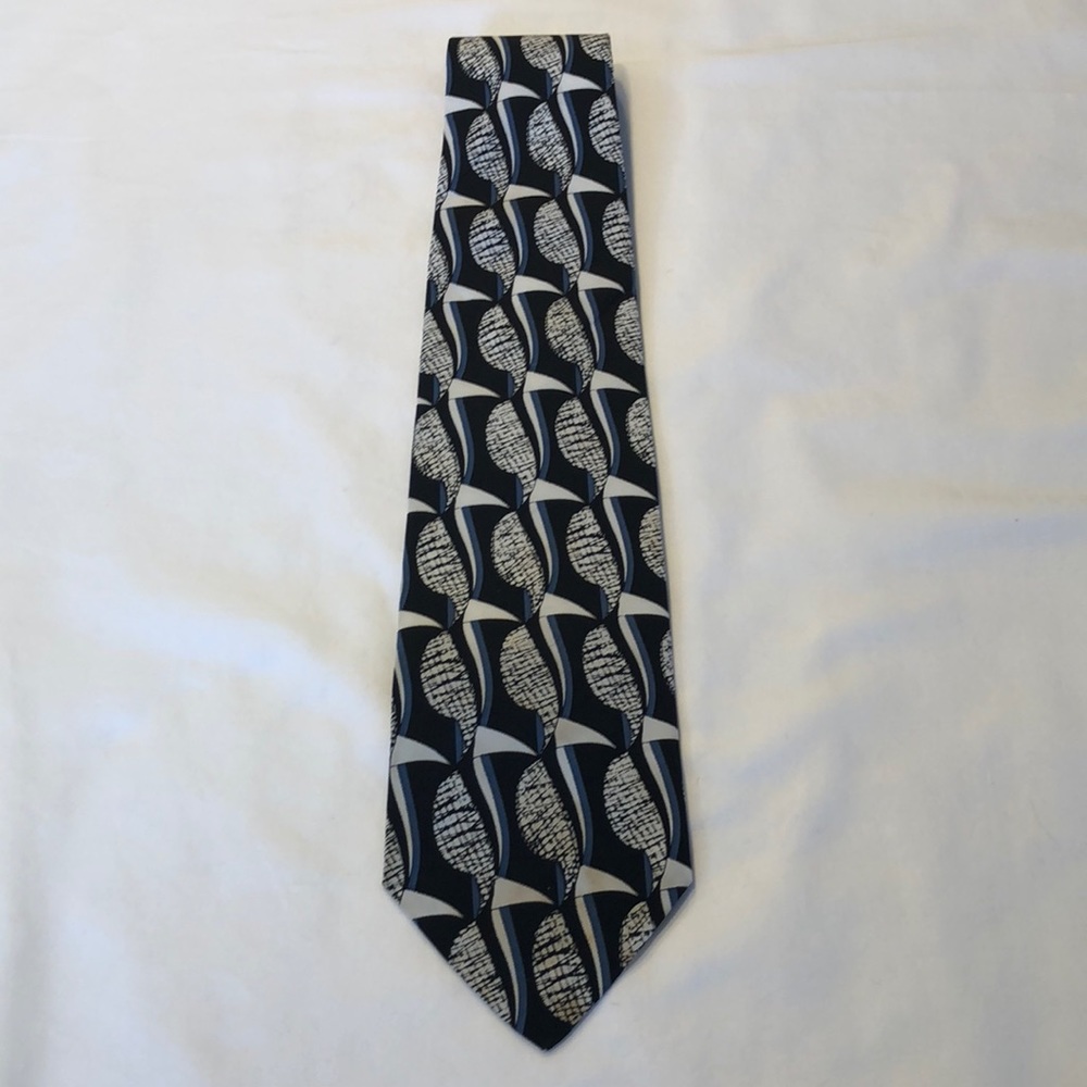 Used American Edition tie